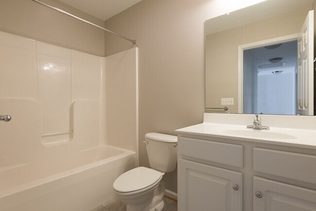 Foto del edificio - 151 Brookwood Dr