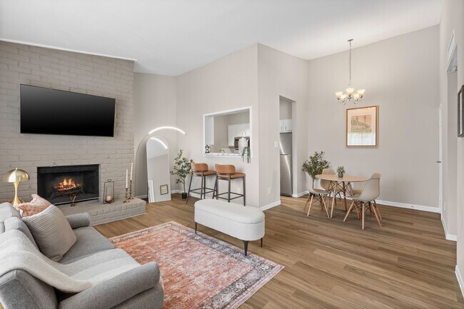 Foto del edificio - 2001 Bering Dr