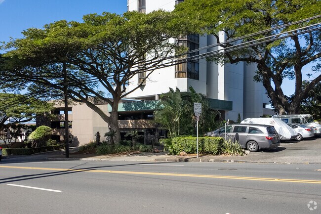 Foto del edificio - 2040 Nuuanu Ave