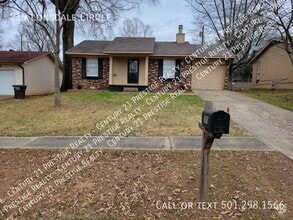 Building Photo - 219 Lonsdale Cir