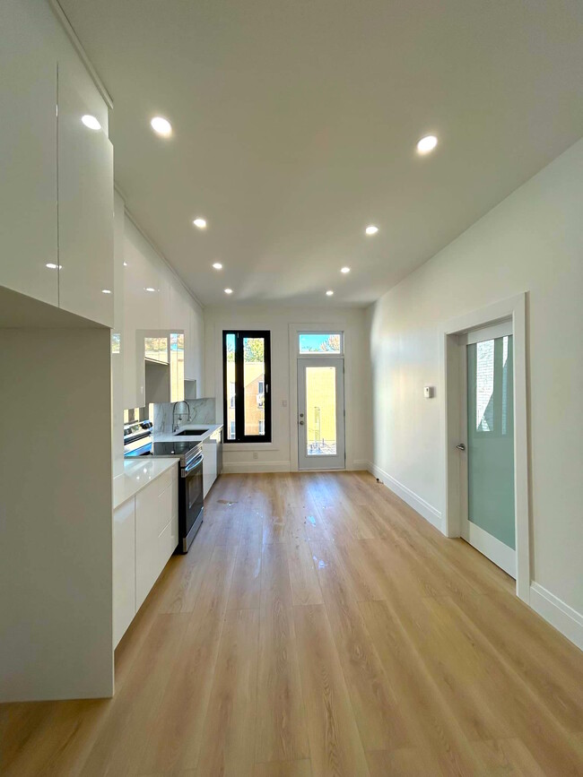 Photo du bâtiment - 867 Rue Du Couvent