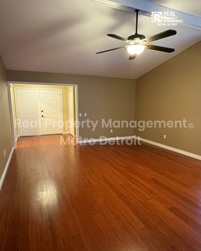 Foto del edificio - 2090 Cumberland Rd