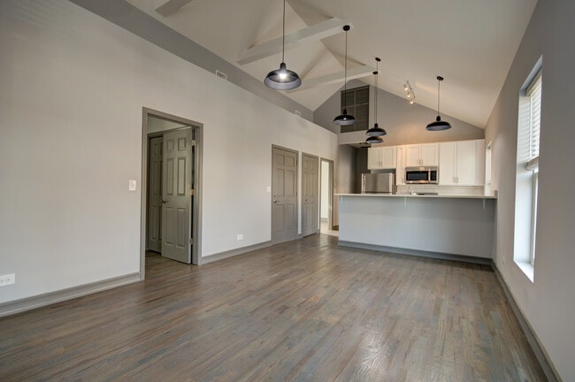 Building Photo - 1659 W 21st St