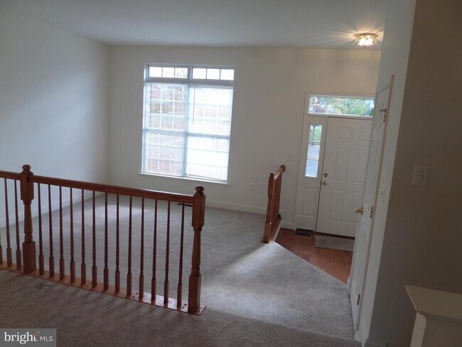 Foto del edificio - 836 Linfield Terrace NE