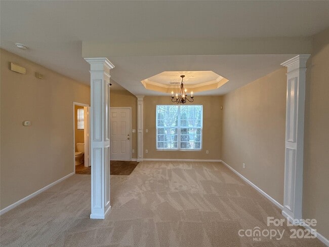 Building Photo - 13802 Plowdon Ct