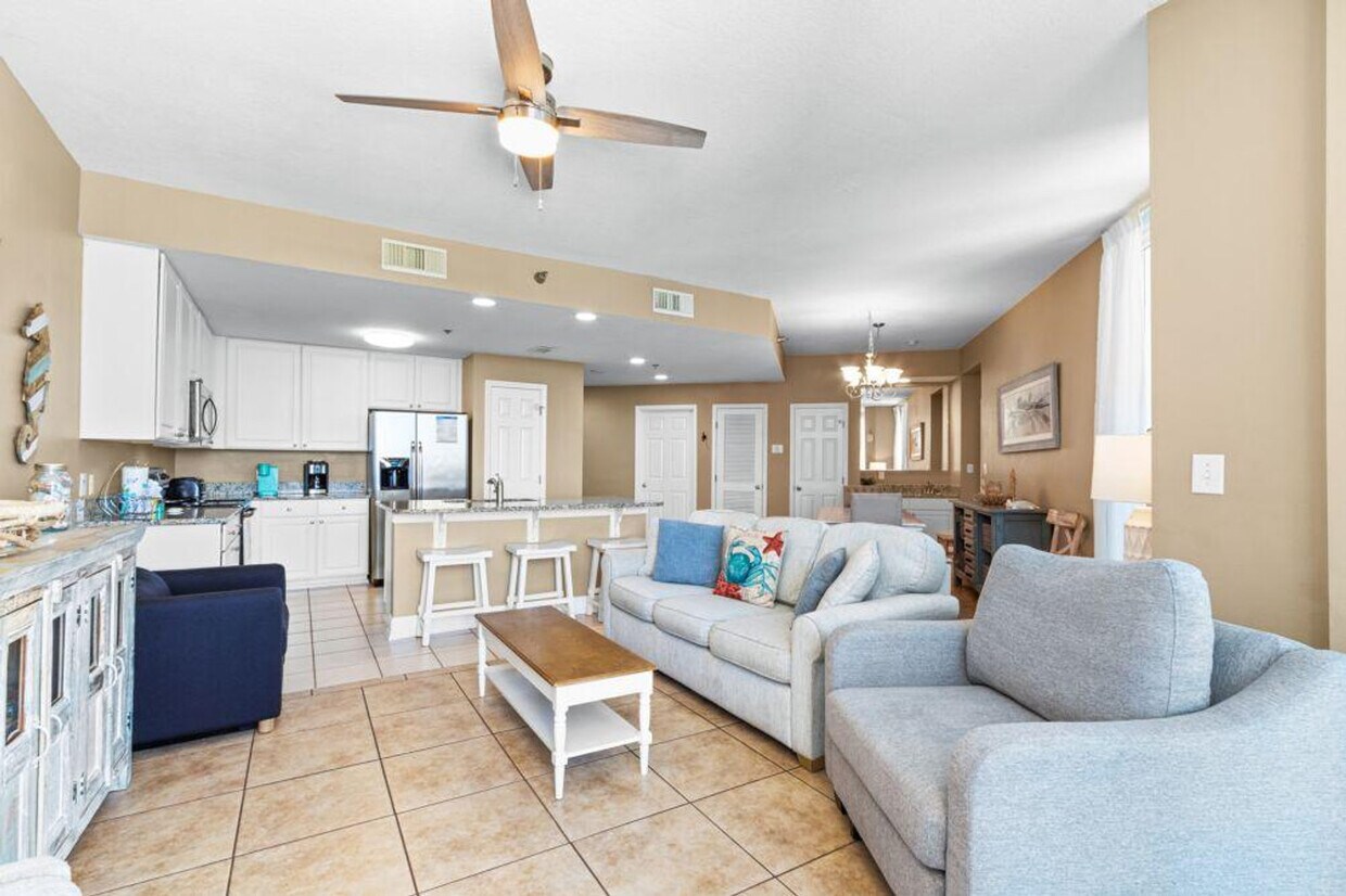 Foto principal - 455 E Beach Blvd
