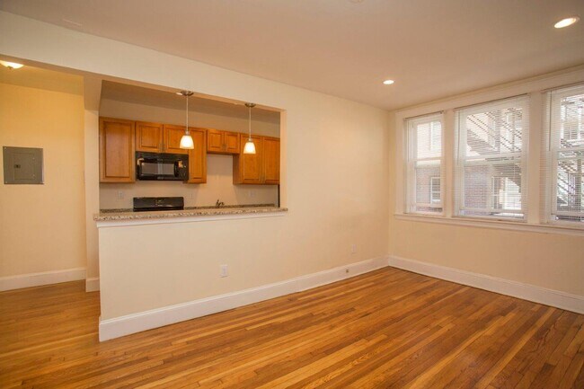 Foto del edificio - 132 Highland Rd
