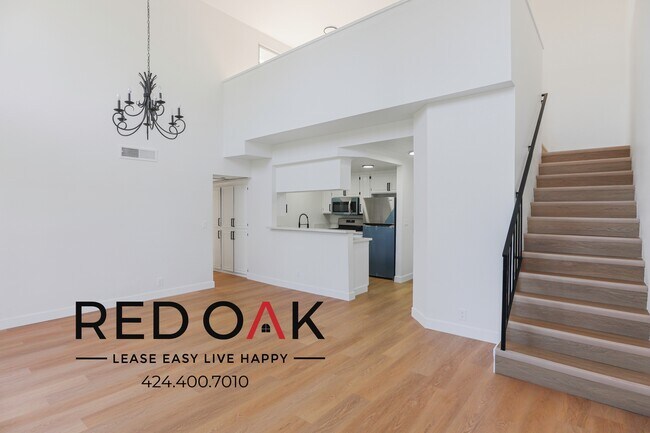 Building Photo - One-of-a-kind Gorgeous And Spacious Two-Be...