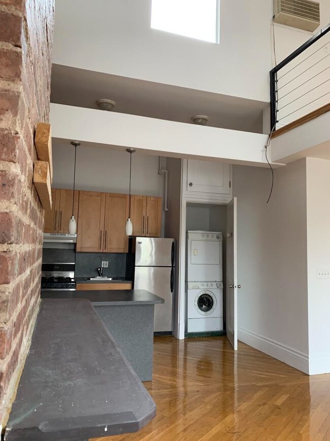 477 St Marks Pl, Staten Island, NY 10301 House for Rent in Staten