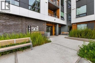 Building Photo - 8500-8519 19 Ave SE