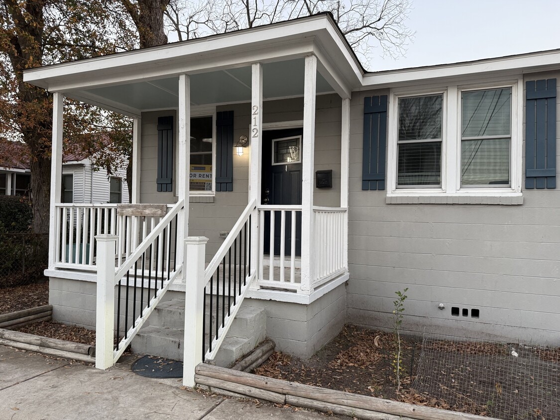 Photo - 212 Romney St (Charleston, SC)