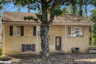 Building Photo - 1485 Sunset Way