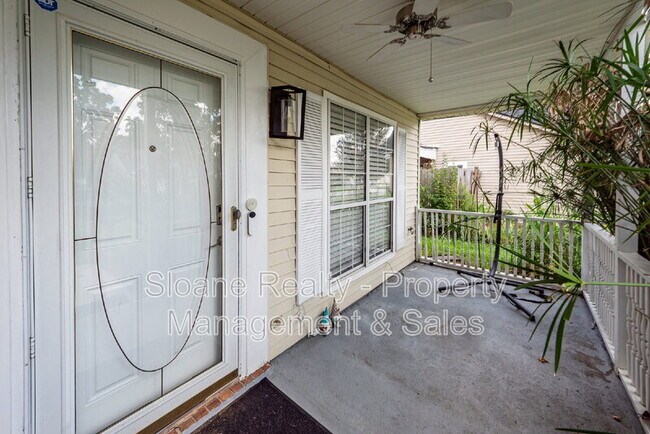 Building Photo - 5212 Elba Dr