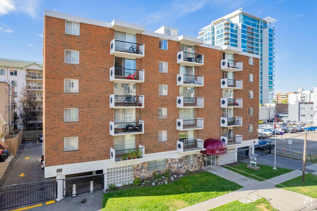 Building Photo - Haworth Estates