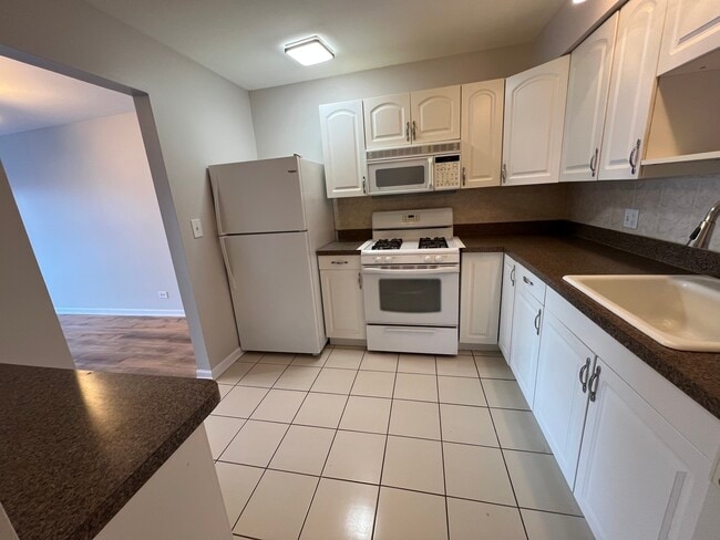 Foto del edificio - 5000 Carriage Way Dr