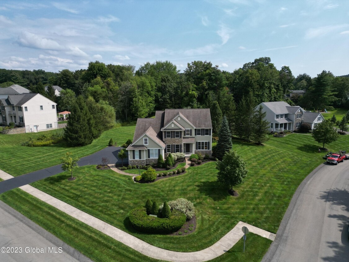 Primary Photo - 1 Arbor Dr