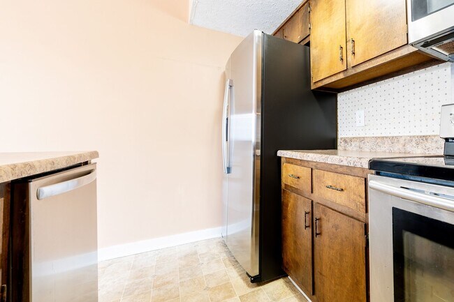 Foto del edificio - 2 bedroom, 2 bathroom lakeside Townhouse