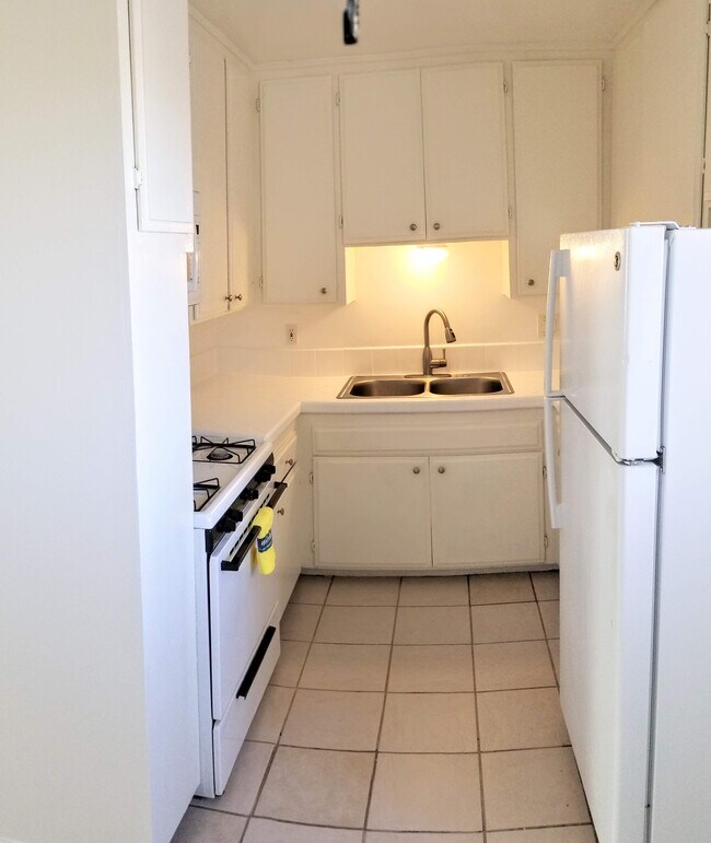 Foto del edificio - 4450 Boundary St