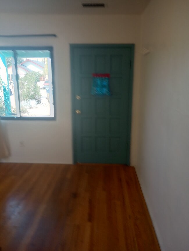 Foto del edificio - 318 Cornell Dr SE