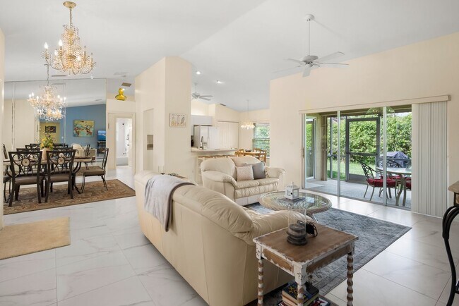 Foto del edificio - Cute and Cozy Family home on the Island.....Fully furnished..Available May 1-2024 at only $3800. ...