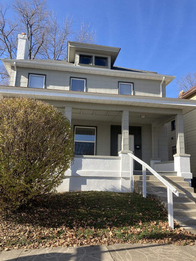 Exterior large front porch - 583 Kimball Pl