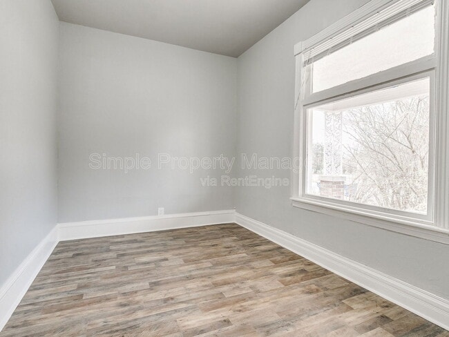 Foto del edificio - 611 E Springer Ave