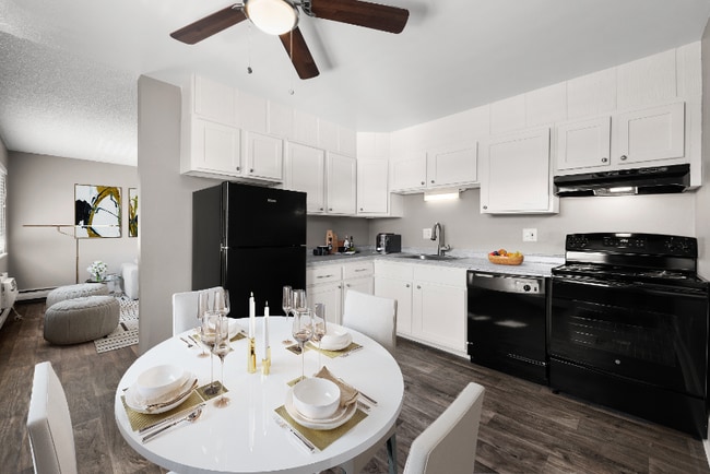 Foto del edificio - 65 N Kuner Rd