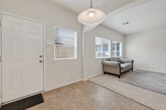 Building Photo - 7338 Autumn Sun Dr