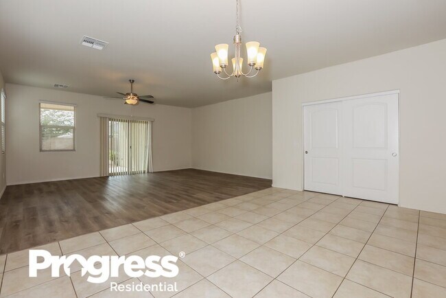 Building Photo - 4621 E Fire Opal Ln
