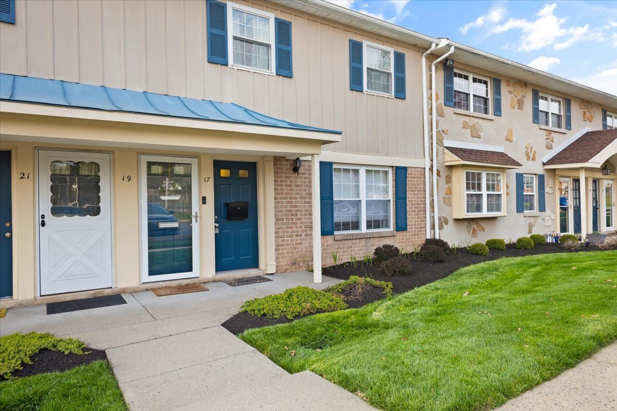 17 Wexford Dr Unit 17 Wexford Drive, North Wales, PA 19454 Apartments