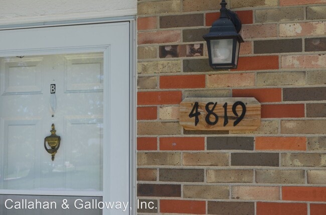 Building Photo - 4819 Meadow Lark Ln