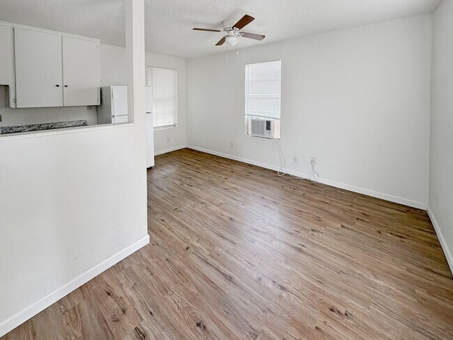 Foto del edificio - 706 N Leech St