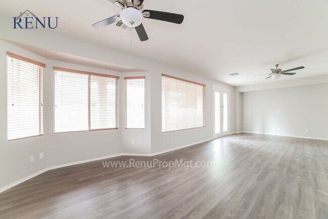 Foto del edificio - Available Now! Single Story 3 Bed, 2 Bath ...