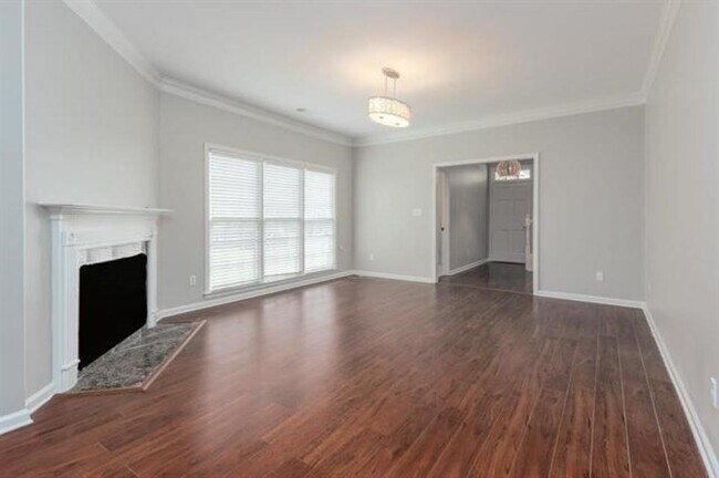 Foto del edificio - 100 Riverwalk Pl