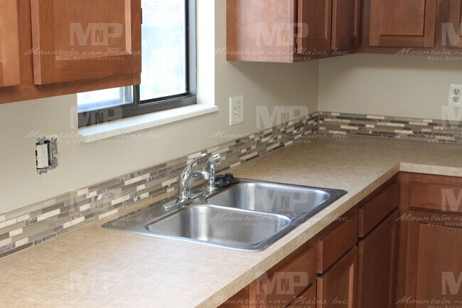 Foto del edificio - 2611 Cherly St