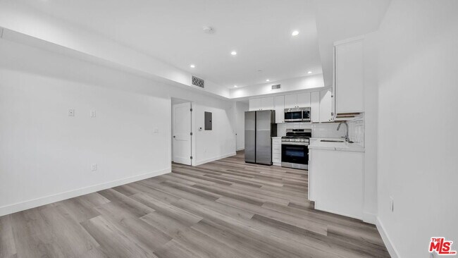 Foto del edificio - 627 N Dillon St
