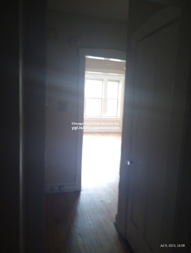 Building Photo - 904 Seward St
