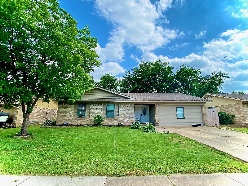Primary Photo - 230 Price Dr