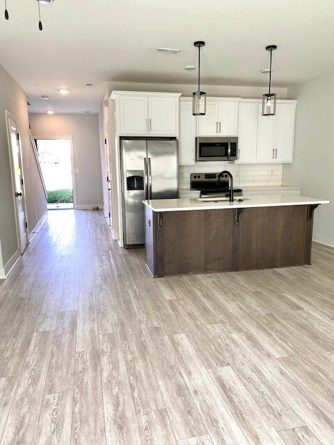 Foto del edificio - 117 Old Excell Rd