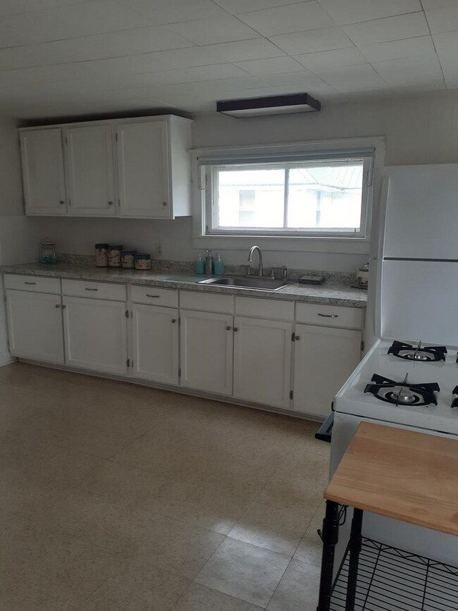 Foto del edificio - 812 Holdridge St