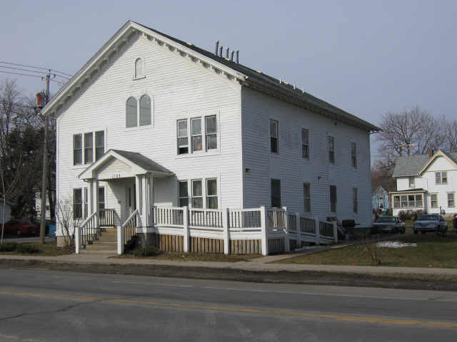 Building Photo - 1703 Lake Rd