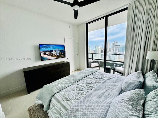 Foto del edificio - 159 NE 6th St