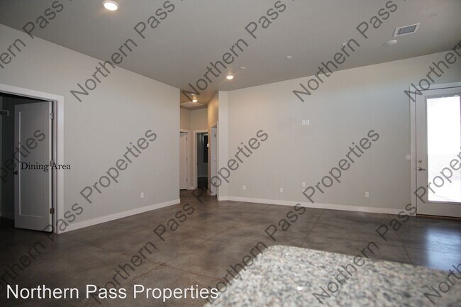 Building Photo - 4 br, 2 bath House - 14228 Peyton Edwards