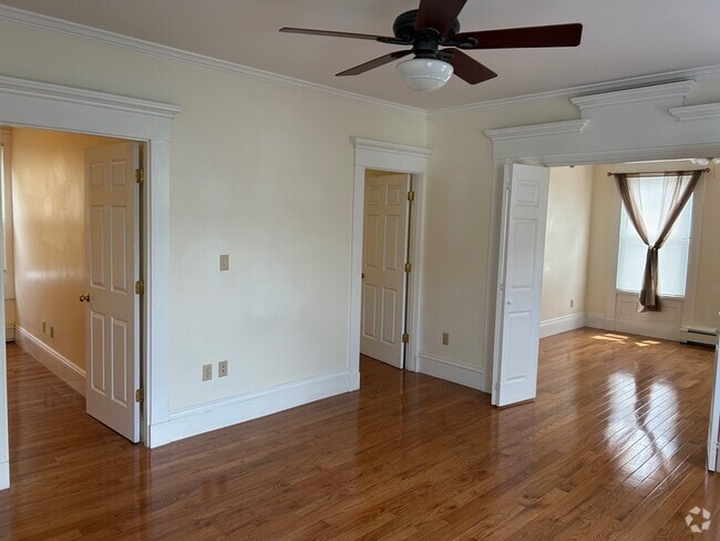 Building Photo - 177 Allen St
