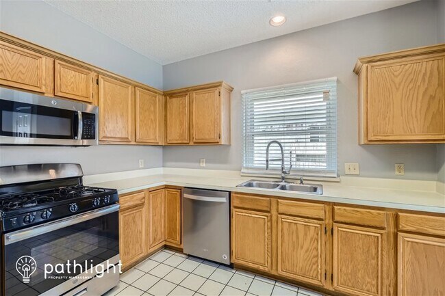Building Photo - 908 Buckeye Drive