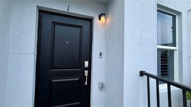 Foto del edificio - 15601 SW 280th St