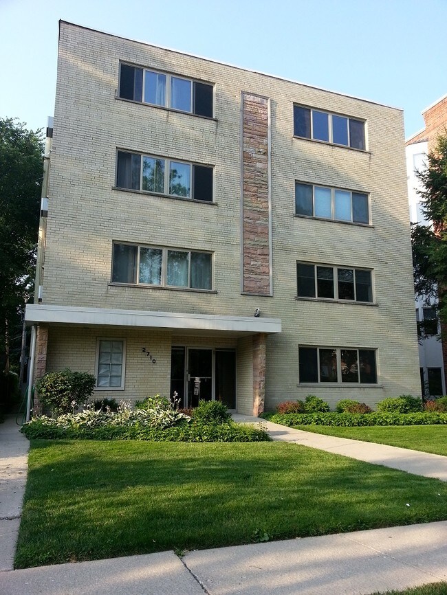 2710 Central St Unit 2E, Evanston, IL 60201 Condo for Rent in
