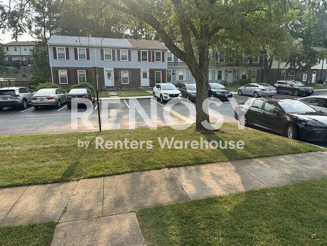 Building Photo - 8535 Gradien Dr