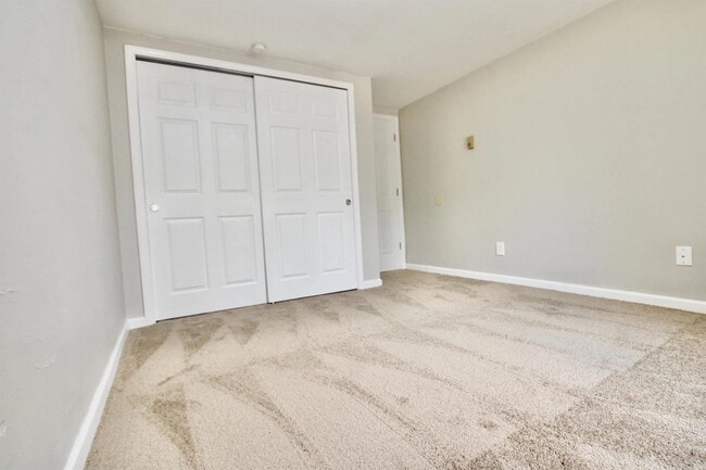 Bedroom - PARK MANOR -- 183