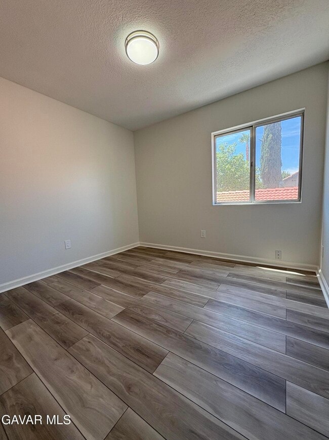 Building Photo - 338 Mesa Verde Ave
